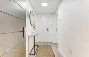 2-bedroom apartments in condo 89 m² in Miami for $925,000