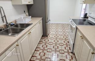 6-bedroom apartment in Etobicoke for C$993,000