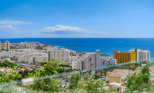5-bedroom villa 382 m² in Costa Adeje for 1,399,000 €