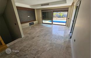 5-bedroom villa 300 m² in Konyaalti for 40,258,000 TRY