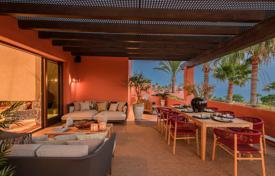 Beachfront Penthouse in New Golden Mile Estepona, Marbella, Spain for 4,950,000 €