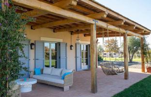 Land plot 835 m² in Manciano for 2,900,000 €