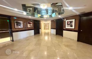 2-bedroom apartments in condo 110 m² in Miami for $429,000