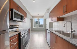6-bedroom apartment in Etobicoke for C$1,272,000