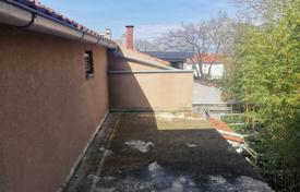House Malinska, Malinska-Dubašnica, 280 m² for 599,000 €