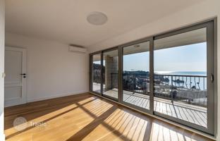 3-bedroom apartment 160 m² in Pržno for 435,000 €