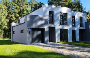5-room house 220 m² in Kurzeme District for 300,000 €