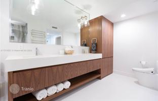 2-bedroom apartments in condo 162 m² in Ocean Drive for $2,900,000