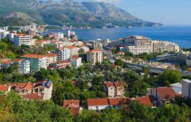 Land 3650 m² in an attractive location in Bečići for 1,716,000 €