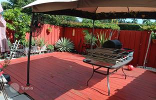 3-bedroom house 192 m² in West End for $526,000