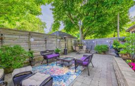 Townhome – East York, Toronto, Ontario,  Canada for C$2,594,000