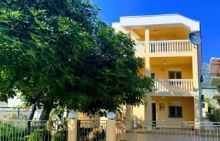 5-bedroom cottage 167 m² in Dobra Voda for 250,000 €