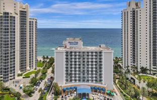 Condo 33 m² in Collins Avenue for $265,000