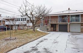 Terraced house – North York, Toronto, Ontario,  Canada for C$1,120,000