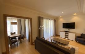 Modern sea views apartment in Porto Montenegro for 620,000 €