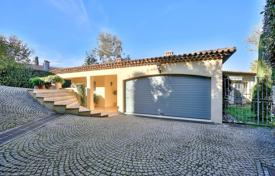 Detached house – Mougins, Côte d'Azur (French Riviera), France for 2,900,000 €