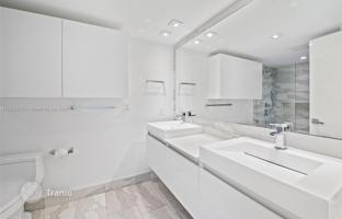 3-bedroom apartments in condo 166 m² in Miami for $1,200,000