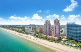 Cosy apartment with ocean views in a residence on the first line of the beach, Fort Lauderdale, Florida, USA for $1,275,000