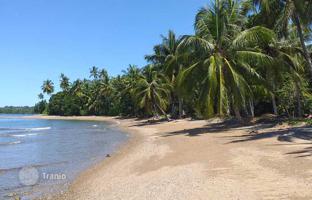 Beachfront property with house & 3 bungalows – 500m ocean front, North Sulawesi, Indonesia for $191,000