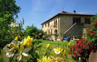 6-bedroom cottage in Reggello for 2,200,000 €