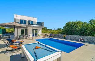 3-bedroom house 131 m² in Svetvinčenat for 613,000 €