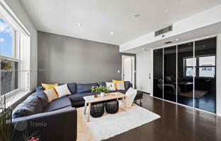 2-bedroom apartments in condo 91 m² in Miami Beach for $525,000