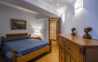 5-bedroom townhouse 384 m² in Kalonji for 3,000,000 €