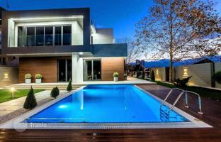 3-bedroom apartment in new building 255 m² in Sarpi for $320,000