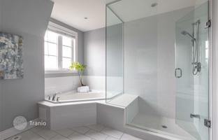 3-bedroom townhouse in Etobicoke for C$1,322,000
