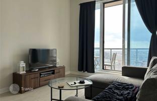 5-bedroom apartment in Sumach Street for C$905,000