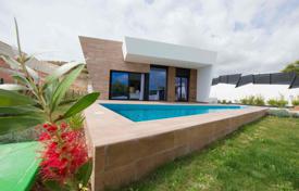 Cozy villa with a backyard, a garden, a pool, a seating area and a terrace, Benidorm, Spain for 619,000 €