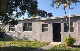 4-bedroom house 157 m² in North Miami Beach for $600,000