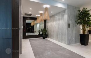 2-bedroom apartments in condo 128 m² in Collins Avenue for $2,300,000