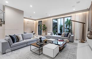 5-bedroom house 446 m² in Doral for $2,500,000