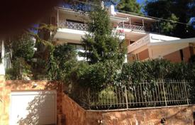 Comfortable villa with a terrace, a pool, mountains views and a spacious plot, Ekali, Attica, Greece for 640,000 € Comfortable villa with a terrace, a pool, mountains views and a spacious plot, Ekali, Attica, Greece for 640,000 €