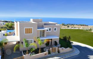 2 new villas in residential complex in Chloraka for From 2,529,000 €