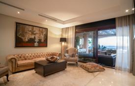 Apartment with tropical gardens, a short walk from the beach, Marbella for 1,990,000 €
