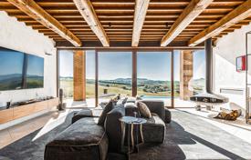 Villa with pool in the hills of Montaione for 1,870,000 €