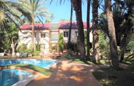 Comfortable villa with a terrace, a pool and sea views, near the beach, Elche, València, Spain for 1,500,000 €