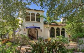 Comfortable cottage with a backyard, a recreation area and a terrace, Coral Gables, USA for $899,000