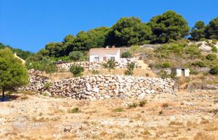 2-bedroom villa 150 m² in Yunquera for 340,000 €