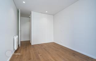 4-bedroom apartment 178 m² in Porto (city) for 740,000 €