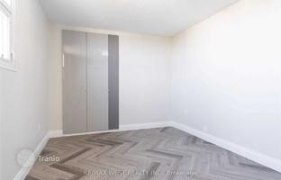6-bedroom apartment in Etobicoke for C$915,000