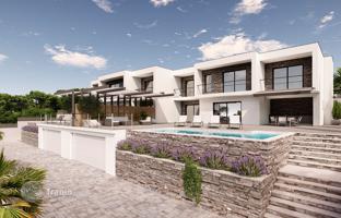 3-bedroom house 228 m² in Crikvenica for 910,000 €