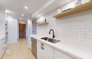5-bedroom apartment in Etobicoke for C$851,000