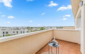 Apartment – Orihuela, Alicante, Valencia,  Spain for 170,000 €
