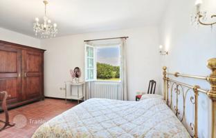 10-bedroom villa in Pisa for 1,250,000 €