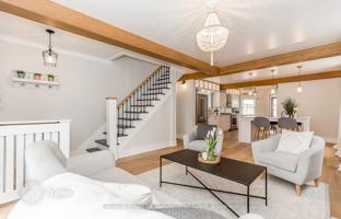 7-bedroom house in Etobicoke for C$1,294,000