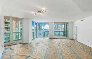 2-bedroom apartments in condo 150 m² in Aventura for $695,000