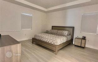 5-bedroom house 290 m² in Miami for $720,000